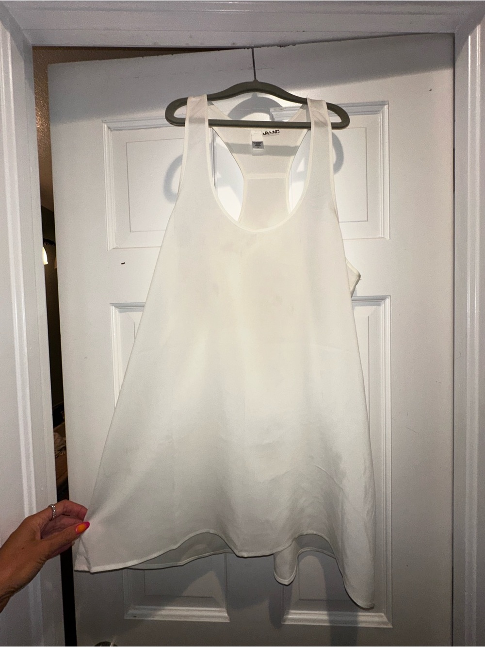 Abound White Racerback Swing Tank Top Size Small